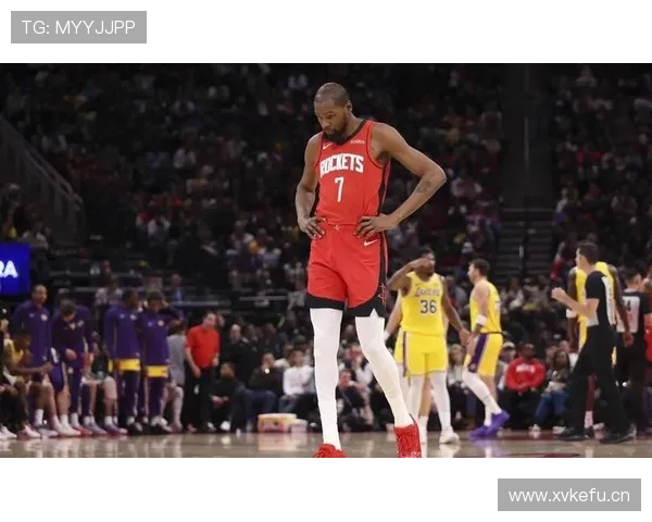 东契奇挡拆制造机会提升效率领先杜兰特关键时刻发挥