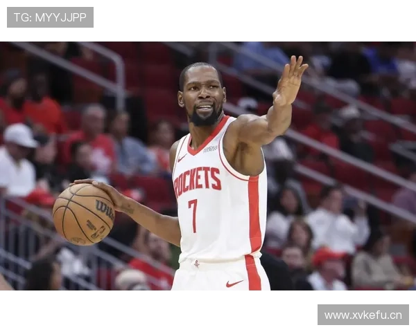 杜兰特单打效率提升显著，关键时刻得分拉开对手差距